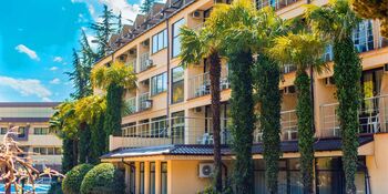 Курортный комплекс Golden Resort (бывший Золотой колос)